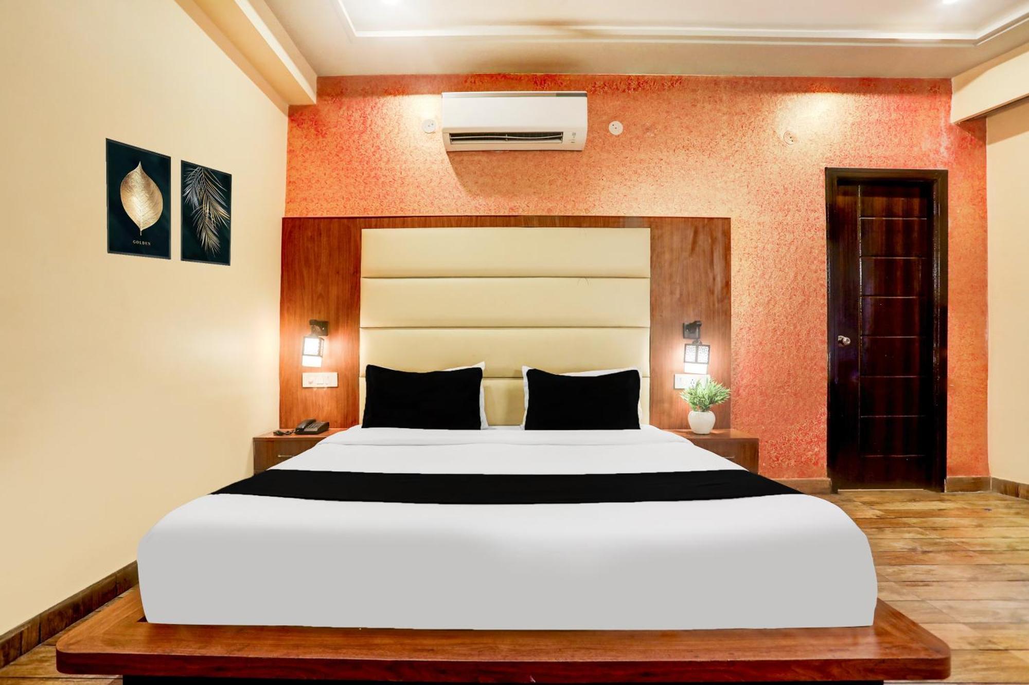 Hotel Super Townhouse Oak Pacify Hills Rājpur Zewnętrze zdjęcie